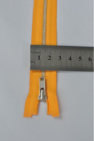 ZIP078  3號拉鏈  銀白色開尾拉鏈  單頭金屬拉鏈  不設單獨拉鍊訂購 側面照